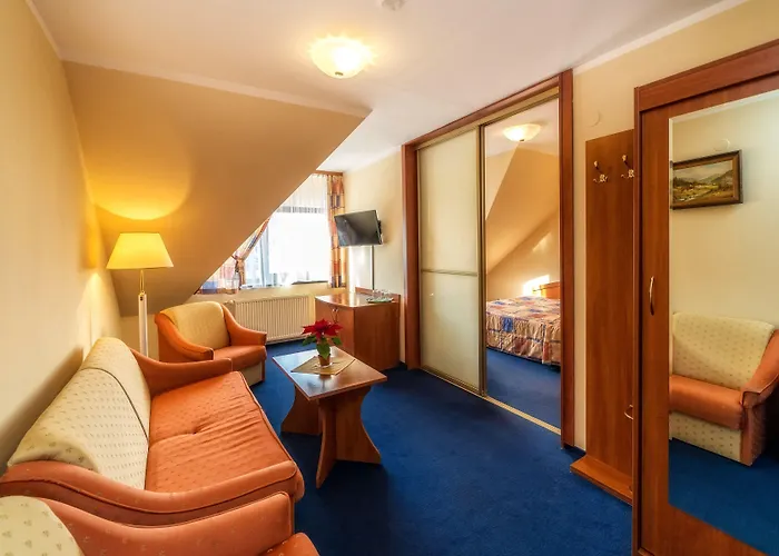 Kompleks Antalowka Termy & Med بيت ضيافة