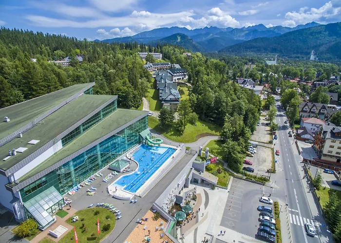 Kompleks Antalowka Termy & Med بيت ضيافة زاكوباني