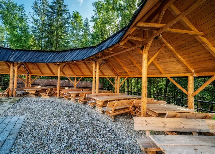 Kompleks Antalowka Termy & Med بيت ضيافة زاكوباني